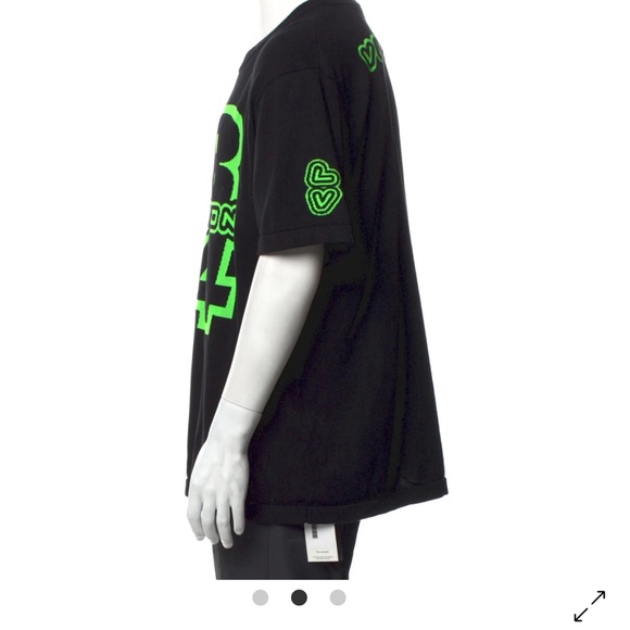 Authentic Louis Vutton men shirt….Wore once. EXCELLENT condition. Size M - Picture 2 of 3